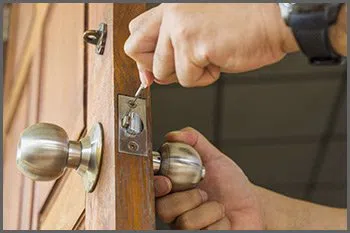 Avenida Guadalupe Locksmith Store Avenida Guadalupe, TX 210-544-5576 Avenida Guadalupe Locksmith Store Avenida Guadalupe, TX 210-544-5576